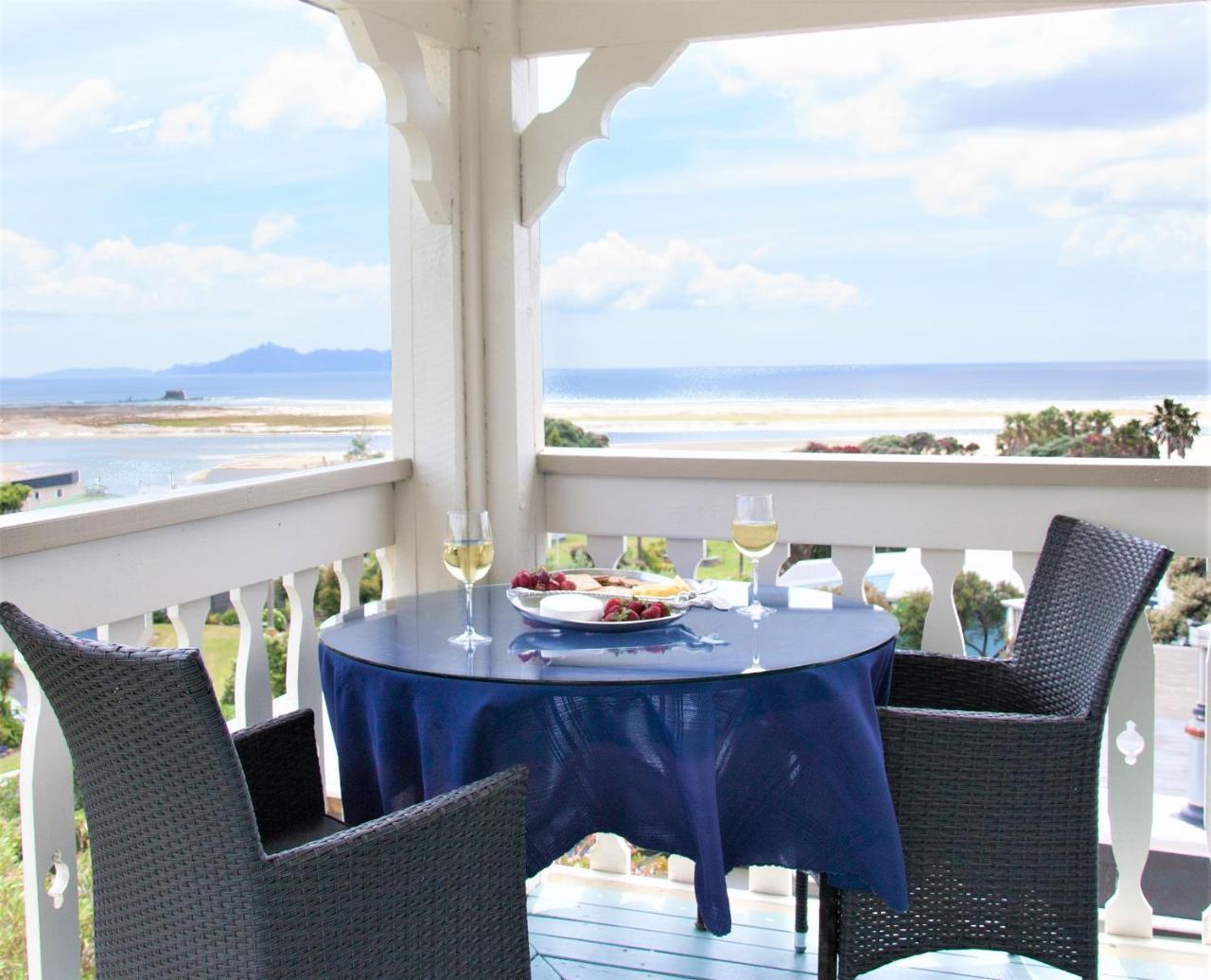 Mangawhai Lodge Екстериор снимка