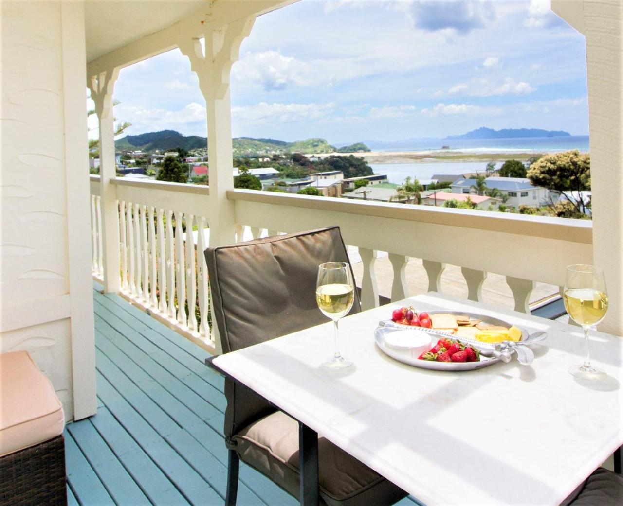 Mangawhai Lodge Екстериор снимка